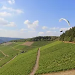 Bernkasteler Moselpanorama דירה *