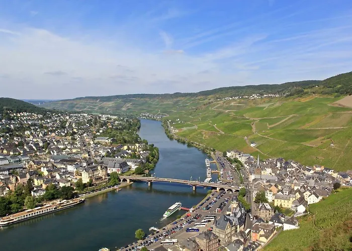 Bernkasteler Moselpanorama Bernkastel-Kues
